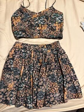 American Eagle Outfitters Black Floral Crop Top & Skater Skirt Set.
